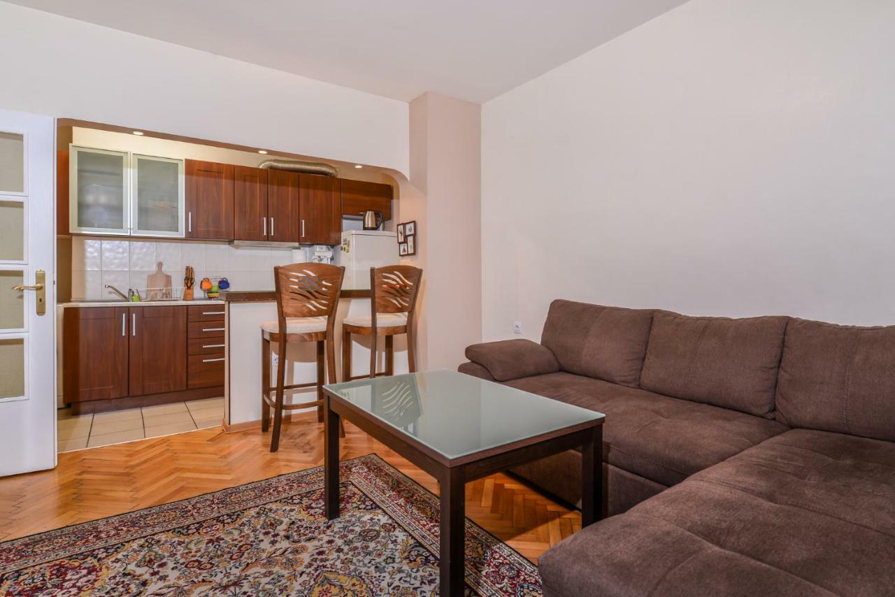 Comfortable One Bedroom Apartment In A Lively Area | Zona B5 | Russian Square Sofia Exterior foto