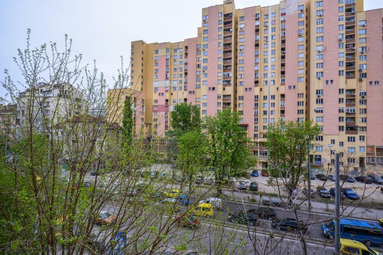 Comfortable One Bedroom Apartment In A Lively Area | Zona B5 | Russian Square Sofia Exterior foto